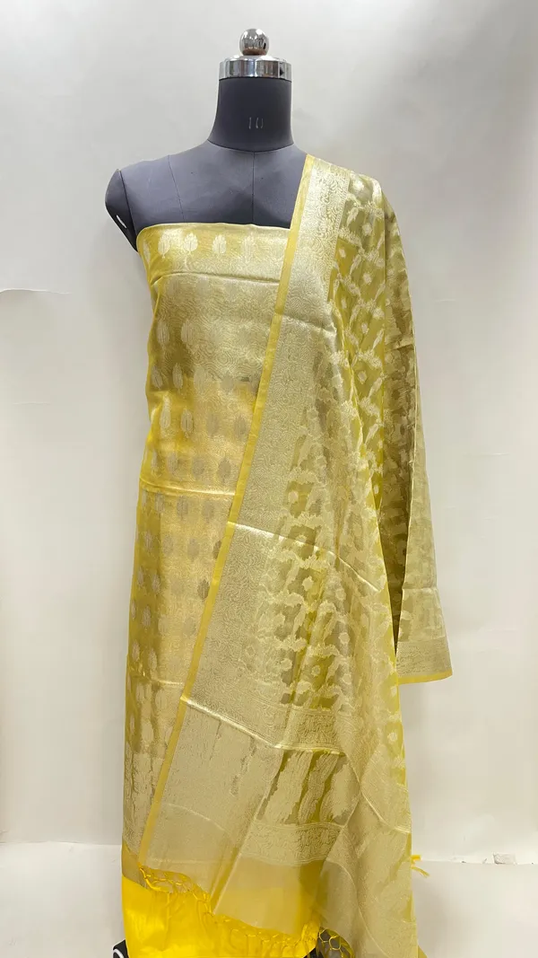 Humairah_Yellow_Tissue_Silk_Floral_Zari_Booti_3_pcs_Suit_Set_with_Plain_Bottom_and_Floral_Zari_Checkered_Jaal_Yellow_Dupatta