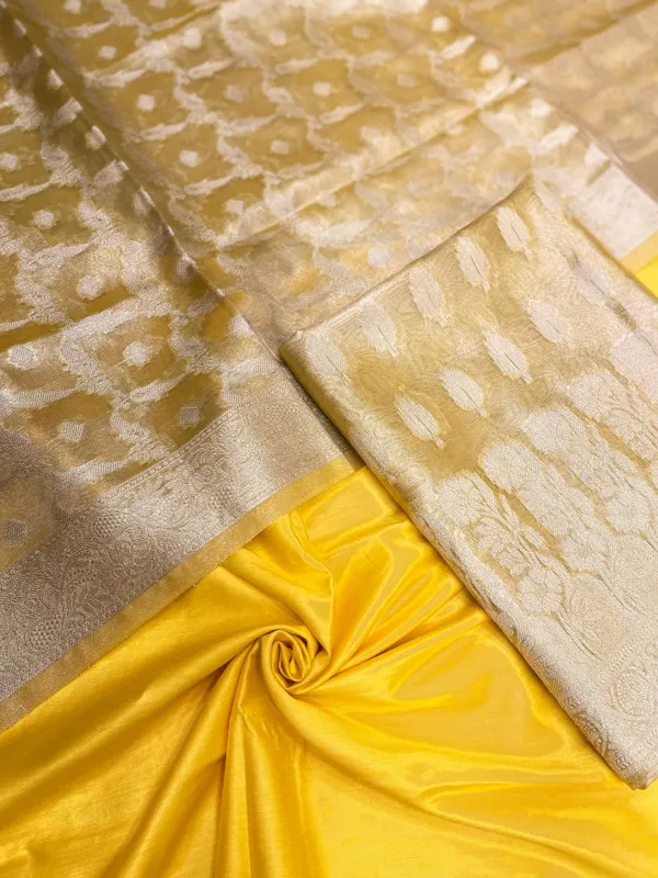 Humairah_Yellow_Tissue_Silk_Floral_Zari_Booti_3_pcs_Suit_Set_with_Plain_Bottom_and_Floral_Zari_Checkered_Jaal_Yellow_Dupatta