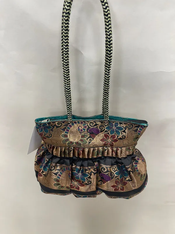 Black_Banarasi_Hand_Bag_HBG_24