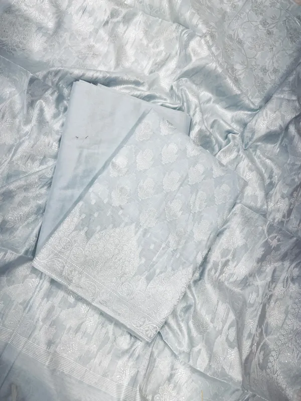 Grey_Cotton_Blend_Resham_Floral_Booti_Banarasi_Suit_50IM_PVC4