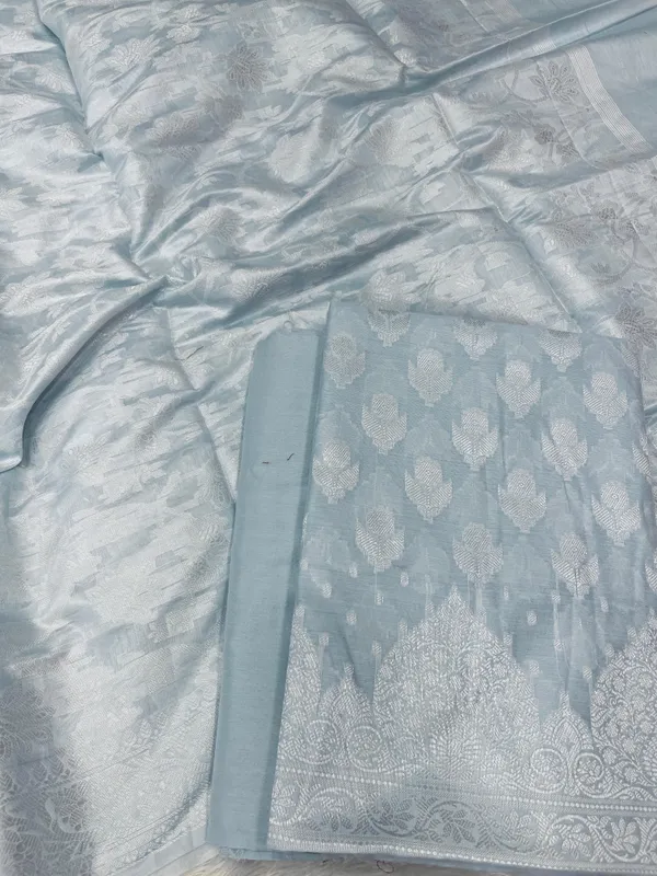 Grey_Cotton_Blend_Resham_Floral_Booti_Banarasi_Suit_50IM_PVC4