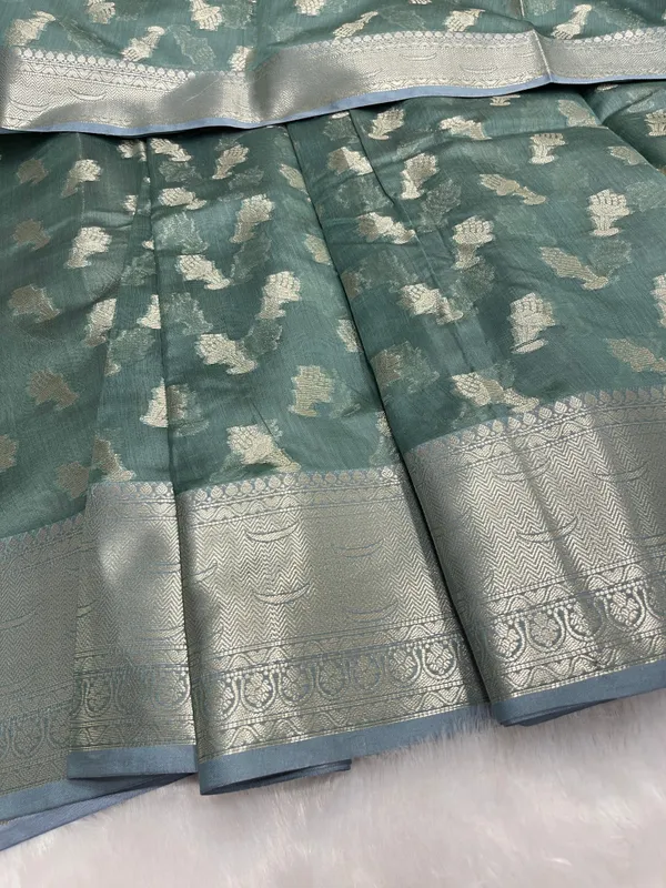 Sea_Green_Cotton_Floral_Water_Zari_Booti_Banarasi_Saree_JVC_14