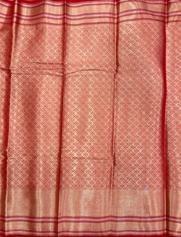 Humairah_Pure_Handloom_Gold_Munga_Silk_Floral_Gold_Zari_Booti_with_Contrast_Maroon_Floral_Jaal_Pallu_Skirt_Zari_Border_with_Maroon_Blouse