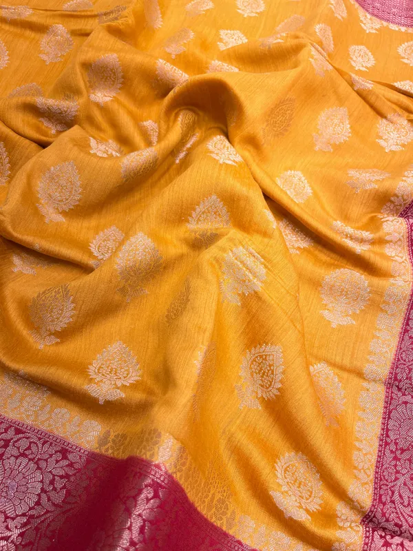 Humairah_Pure_Handloom_Gold_Munga_Silk_Floral_Gold_Zari_Booti_with_Contrast_Maroon_Floral_Jaal_Pallu_Skirt_Zari_Border_with_Maroon_Blouse