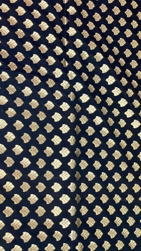 Humairah_Presents_Black_Satin_Silk_Saree_With_Blouse_Piece_GEJA18