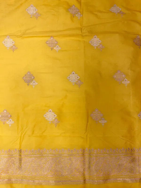 Pure_Handloom_Gold_Katan_Silk_Silver_Zari_Booti_Katan_Silk_Kadhwa_Banarasi_3_pcs_Suit_Set_14000PR_KS8