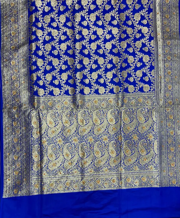 Humairah_Presents_Blue_Satin_Silk_Floral_Zari_Jaal_Low_Stone_Work_Banarasi_Saree_with_Paisley_Zari_Jaal_Pallu_and_Blue_Blouse