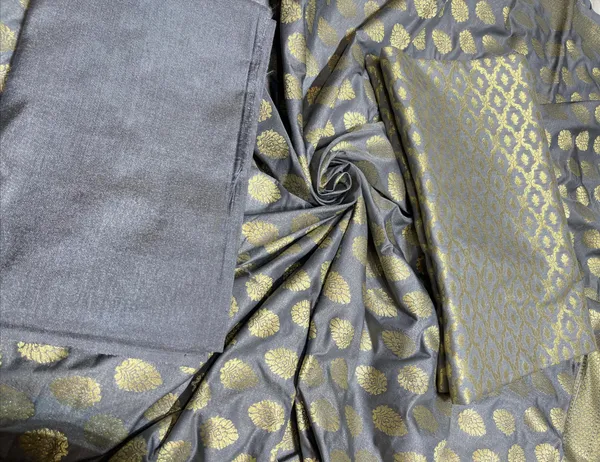 Humairah_Presents_Grey_Floral_Alfi_Zari_Jaal_3pcs_Suit_Set_with_Plain_Bottom_and_Floral_Zari_Booti_Grey_Dupatta