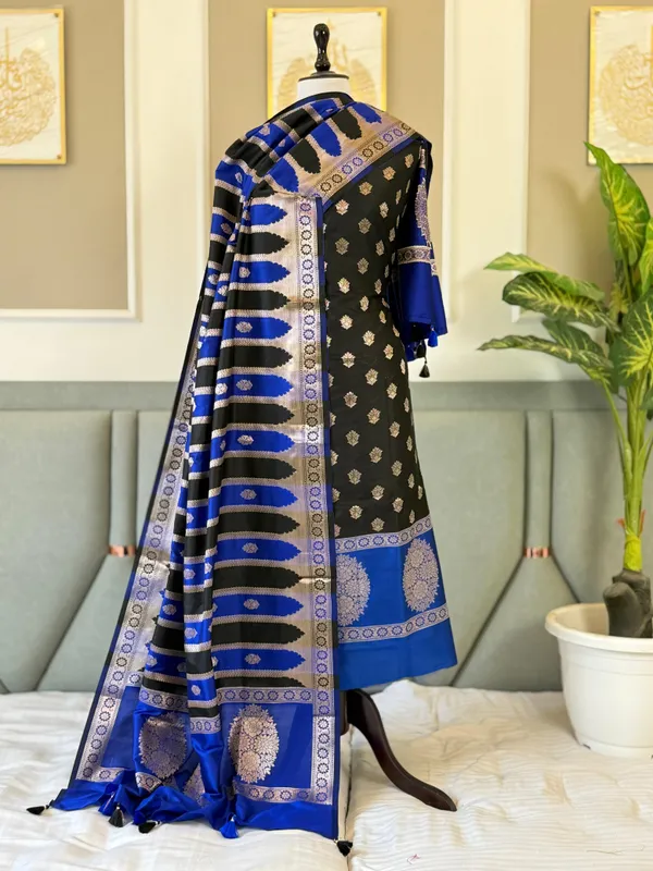 Black_Katan_Silk_Floral_Zari_Booti_Skirt_Daman_Banarasi_Suit_with_Fancy_Stripe_Dupatta_130PNJ_KS6