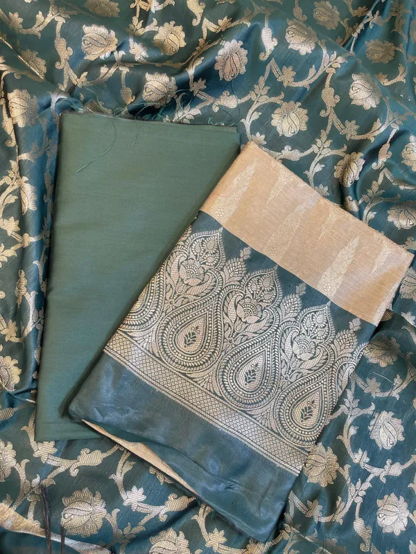 Beige_Art_Silk_Floral_Zari_Booti_Contrast_Banarasi_Suit_with_Darkgreen_Dupatta_625AJ_TPT45