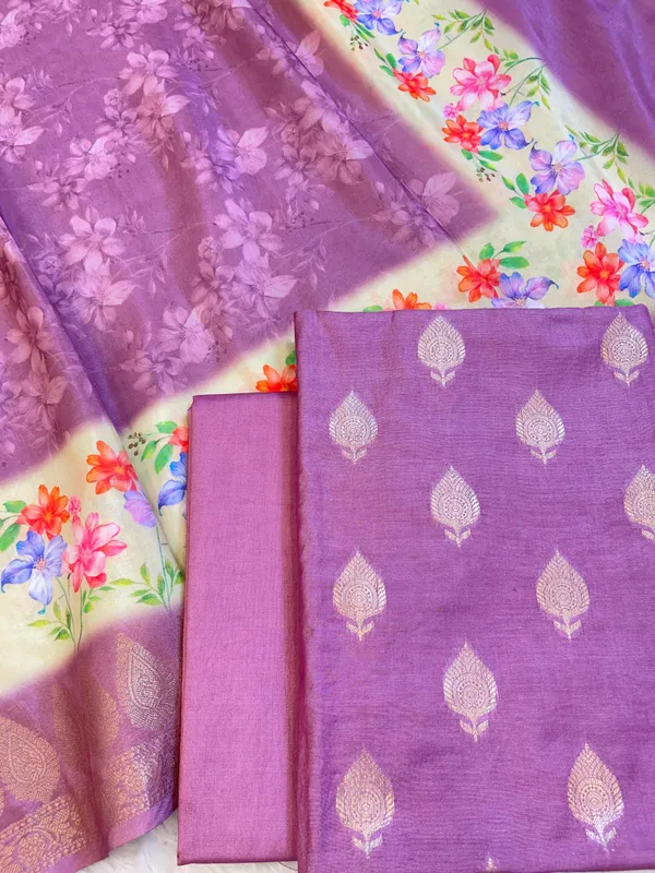 Light_Purple_Cotton_Silk_Dyable_Floral_Zari_Booti_with_Digital_Print_Dupatta_Banarasi_3_pcs_Suit_Set_11IM_DCS5