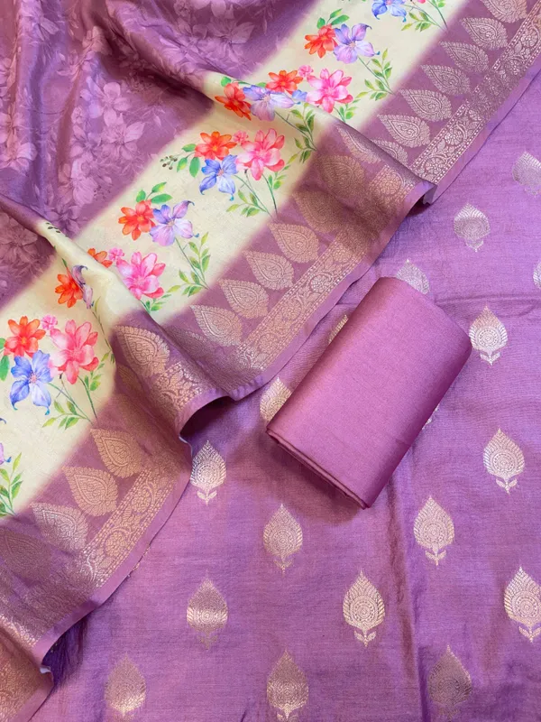 Light_Purple_Cotton_Silk_Dyable_Floral_Zari_Booti_with_Digital_Print_Dupatta_Banarasi_3_pcs_Suit_Set_11IM_DCS5