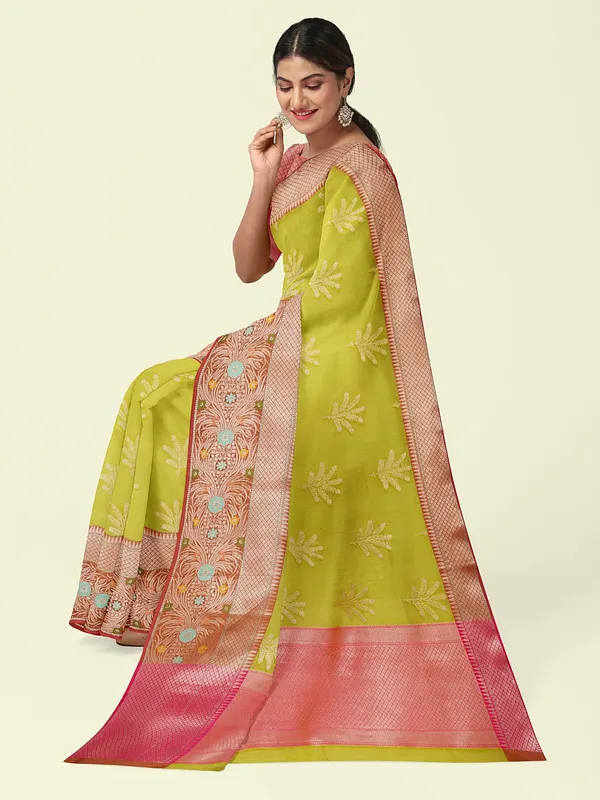 Green_Cotton_Blend_Banarasi_Sarees_For_Women_GEHKR_5