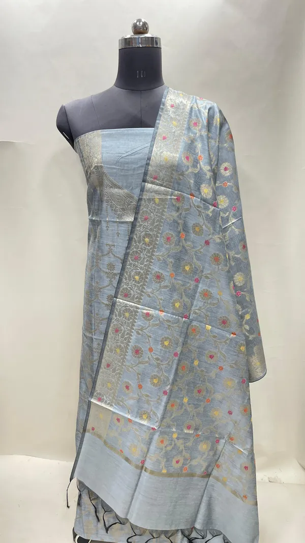 Humairah_Grey_Cotton_Necklace_Floral_Stripe_Zari_Jaal_3_pcs_Suit_set_with_Plain_Bottom_and_Alfi_Zari_Mina_Jaal_Grey_Dupatta