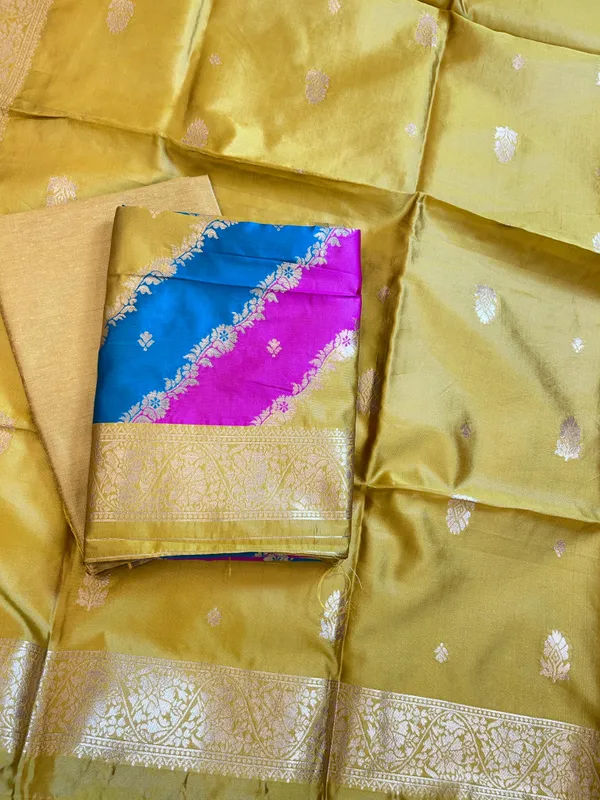 Rangkaat_Art_Silk_Banarasi_3_pcs_Suit_Set__with_Contrast_Olive_Dupatta_650SKL_RNG2