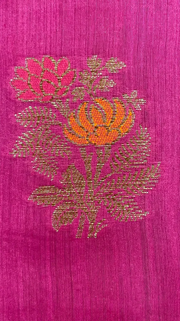 Humairah_Pure_Handloom_Magenta_Munga_Silk_Floral_Mina_Zari_Boota_with_Contrast_Violet_Minakari_Pallu_and_Violet_Blouse_Piece