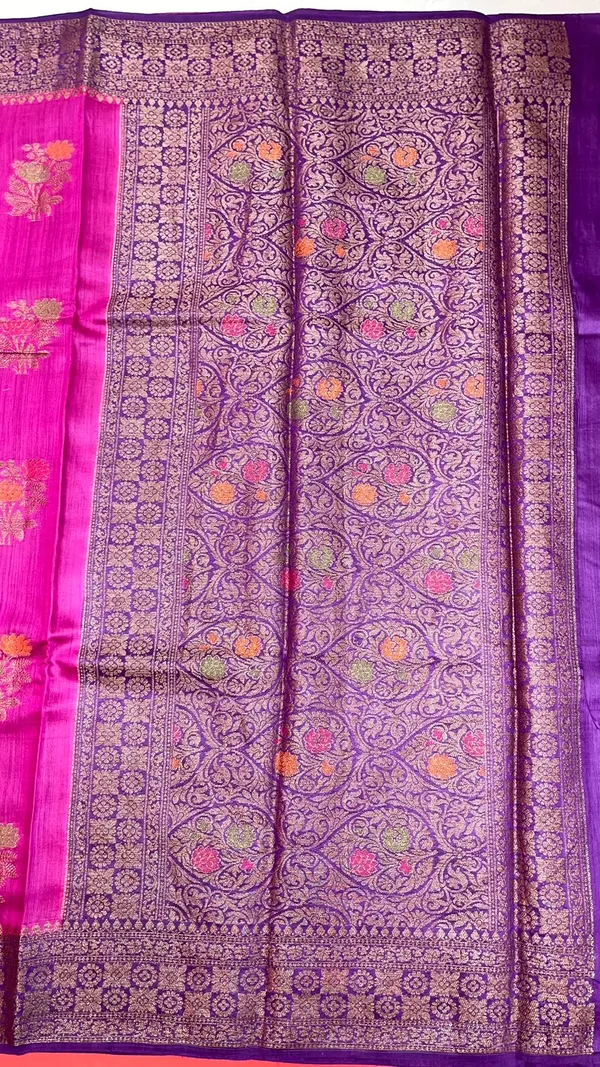 Humairah_Pure_Handloom_Magenta_Munga_Silk_Floral_Mina_Zari_Boota_with_Contrast_Violet_Minakari_Pallu_and_Violet_Blouse_Piece