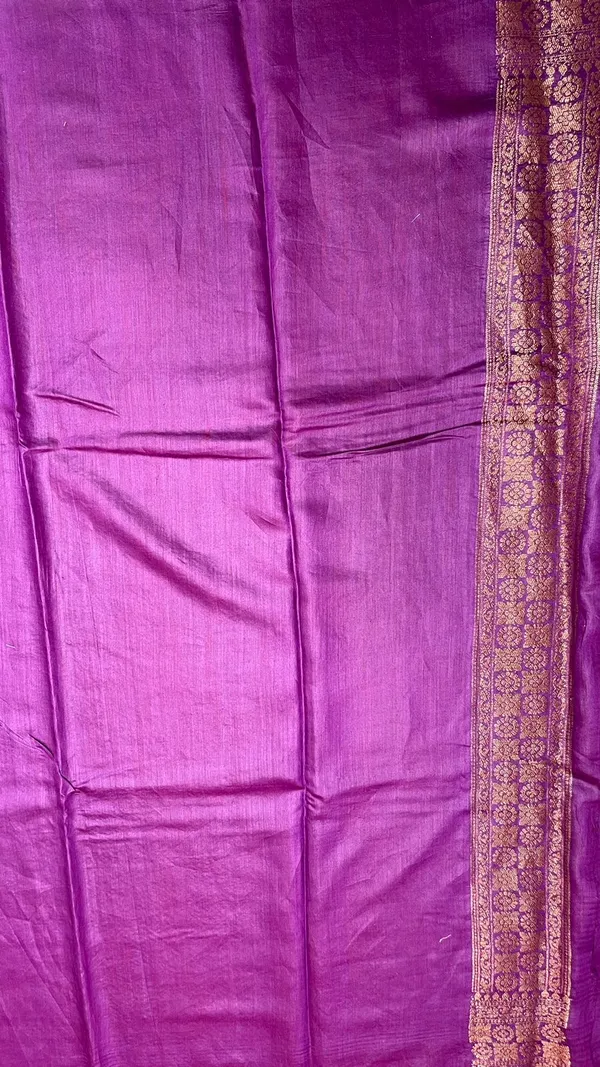 Humairah_Pure_Handloom_Magenta_Munga_Silk_Floral_Mina_Zari_Boota_with_Contrast_Violet_Minakari_Pallu_and_Violet_Blouse_Piece