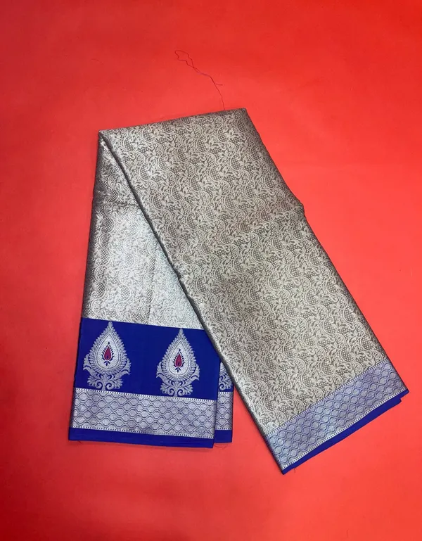 Grey_Kanjeevaram_Banarasi_Sarees_For_Women_GEMA15