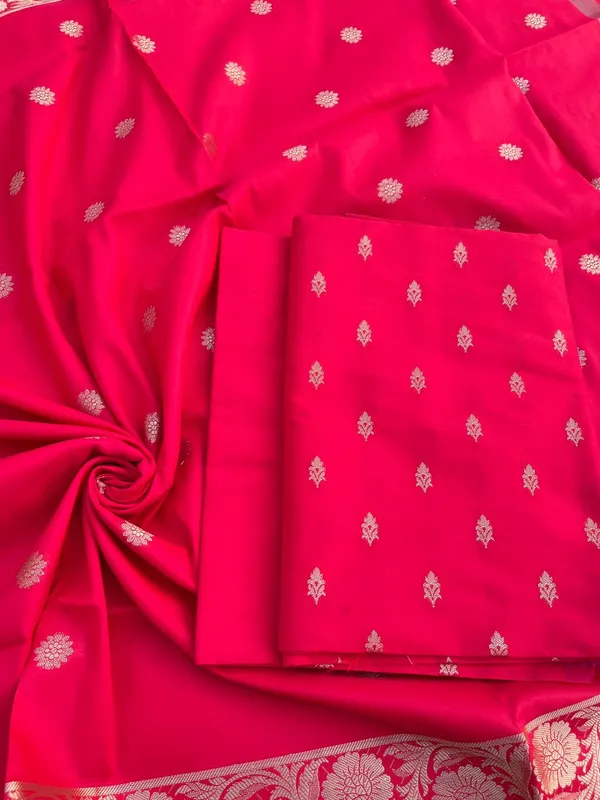 Red_Katan_Silk_Zari_Booti_with_Kimkhab_Dupatta_Banarasi_3_pcs_Suit_Set_700SKL_KS38