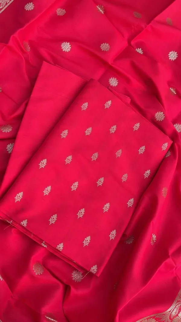 Red_Katan_Silk_Zari_Booti_with_Kimkhab_Dupatta_Banarasi_3_pcs_Suit_Set_700SKL_KS38