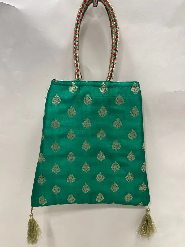 Green_Banarasi_Trishaped_Hand_Bag_HBG_8