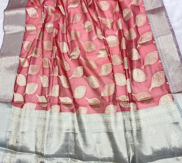 Rust_Red_Cotton_Water_Zari_Booti_Banarasi_Saree_JVC_5