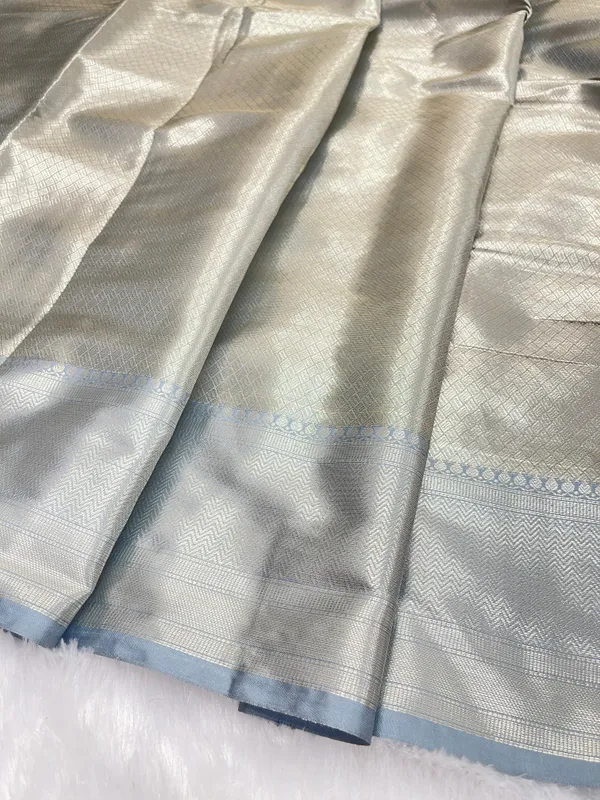 Rust_Red_Cotton_Water_Zari_Booti_Banarasi_Saree_JVC_5