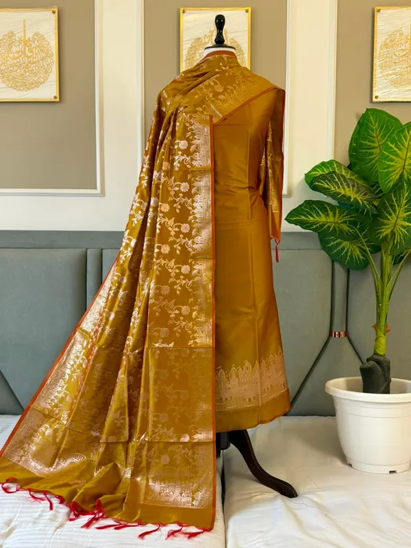 Mustard_Yellow_Silk_Zari_Temple_Daman_Banarasi_Suit_With_Floral_Zari_Jaal_Dupatta_125PNJ_SL4