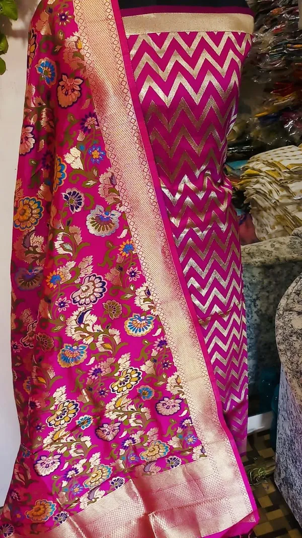 Pink_Katan_Silk_Zig-Zag_With_Multicolor_Mina_Jaal_Dupatta_Banarasi_Suit_Set_Skl_Kz4