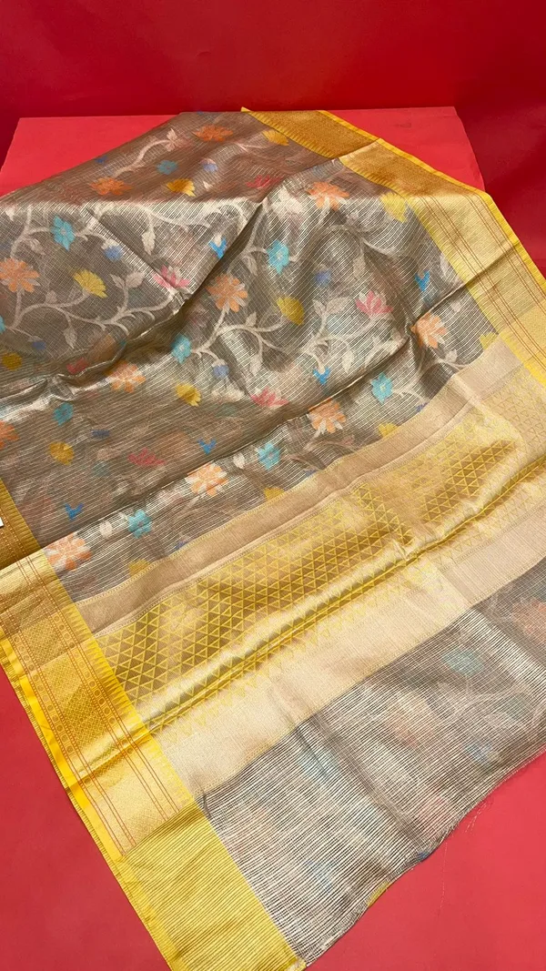 Green_Cotton_Blend_Banarasi_Sarees_For_Women_GEHKR_106