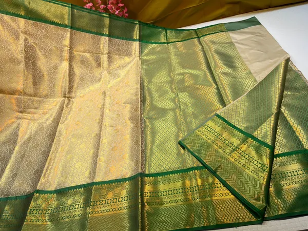 Light_Gold_Semi_Kanchi_Silk_Contrast_Green_Border_Banarasi_Saree_MS_SK20