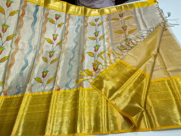Off_white_Tissue_Silk_Floral_Handpainted_Boota_Contrast_Gold_Border_Banarasi_Saree_MS_TS17