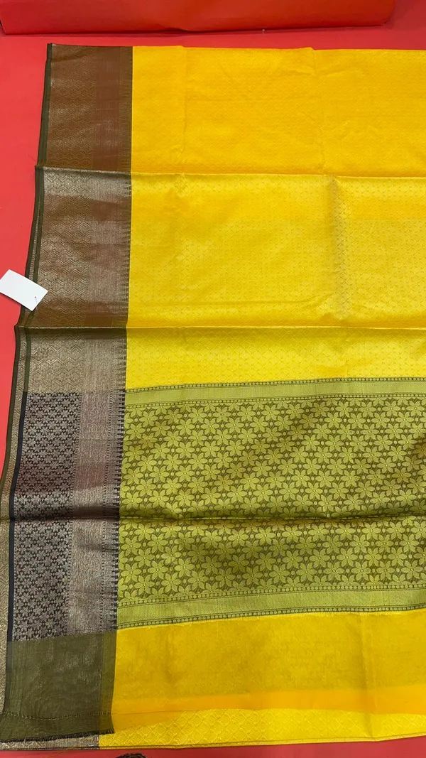 Gold_Art_Silk/Tanchoi_Banarasi_Sarees_For_Women_GEBC4