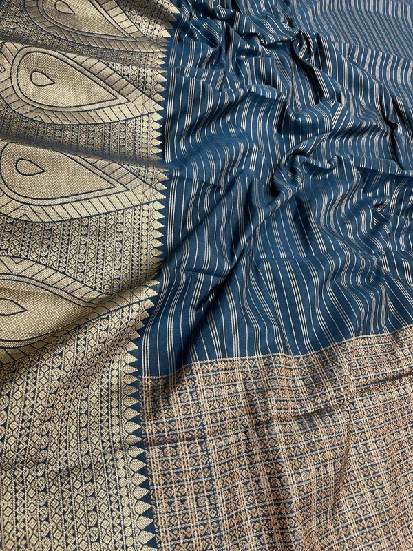 Navy_Blue_Cotton_Stripe_Zari_Banarasi_Saree_ASDC_4