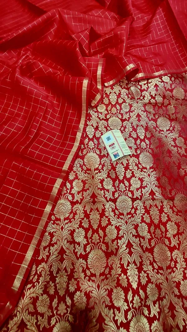 Red_Katan_Silk_Brocade_Kimkhab_Banarasi_Suit_850SKL_KB3