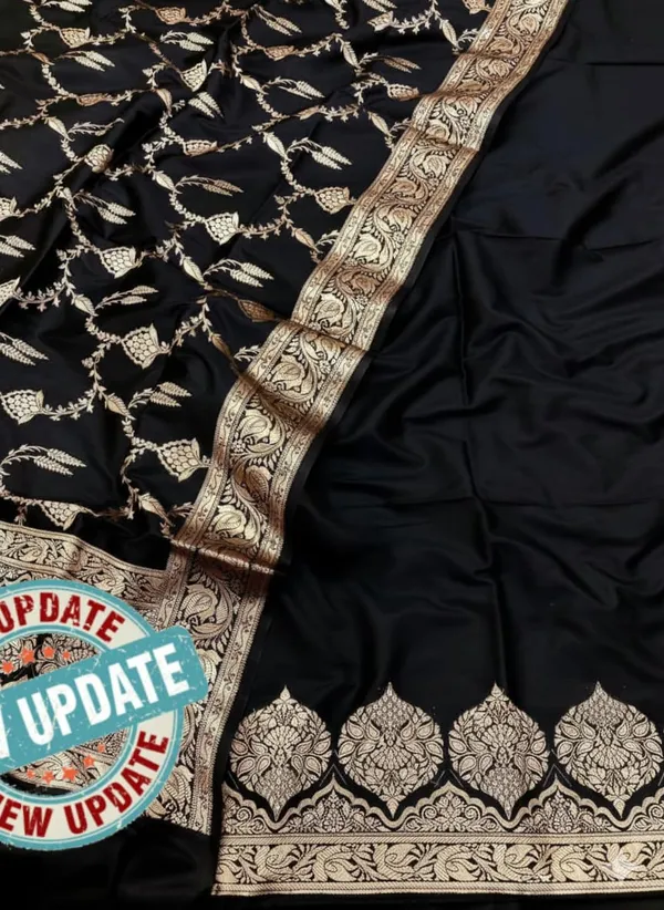 Black_Katan_Silk_Plain_Zari_Daman_Border_Banarasi_Suit_with_Floral_Zari_Jaal_Dupatta_800SKL_KSP16
