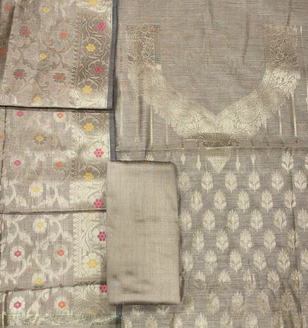 Humairah_Light_Mauve_Cotton_Necklace_Floral_Stripe_Zari_Jaal_3_pcs_Suit_set_with_Plain_Bottom_and_Alfi_Zari_Mina_Jaal_Light_Mauve_Dupatta
