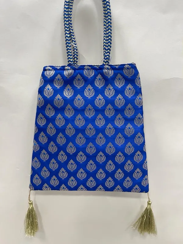 Blue_Banarasi_Trishaped_Hand_Bag_HBG_12
