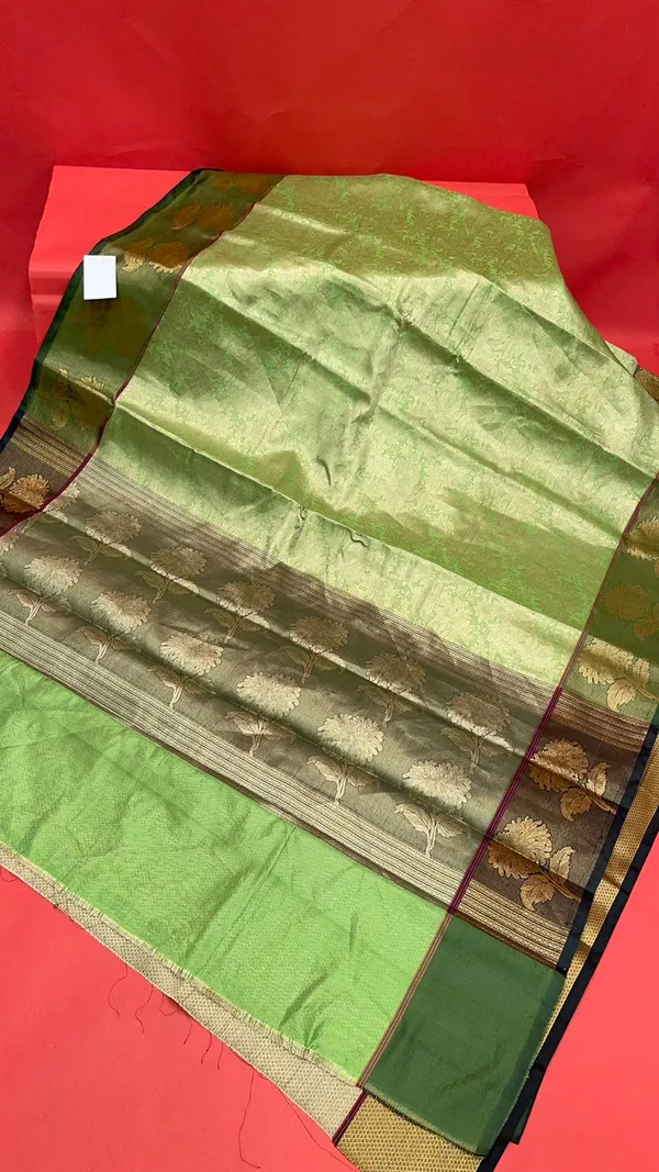 Lime_Green_Kanchi_Silk_Banarasi_Sarees_For_Women_GEBE11