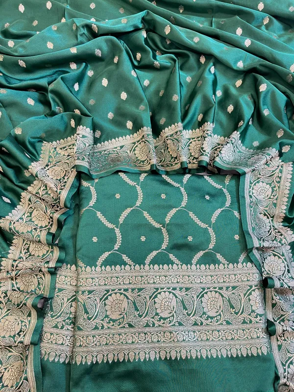 Green_Premium_Handloom_Floral_Zari_Dyable_Booti_Banarasi_Suit_30AJ_MSR37
