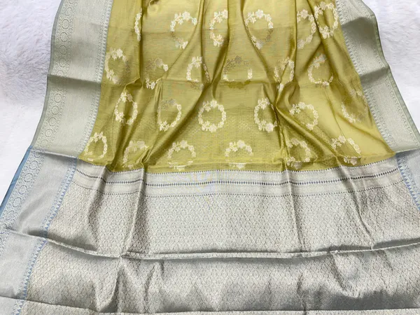 Mehndi_Green_Cotton_Water_Ring_Zari_Booti_Banarasi_Saree_JVC_1