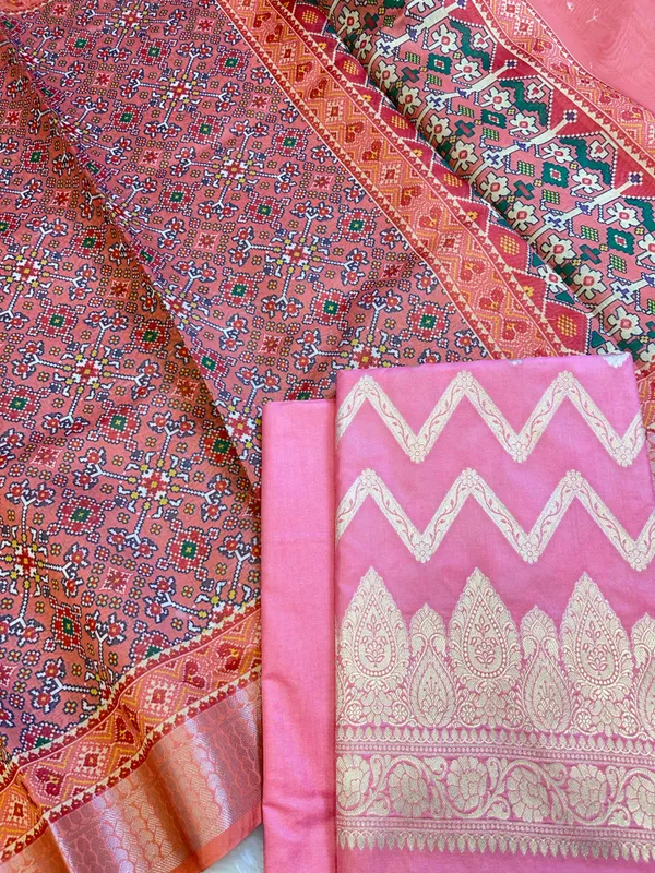 Pink_Katan_Silk_Zari_Zig-Zag_with_Cotton_Print_Dupatta_Banarasi_3_pcs_Suit_Set_1500AJ_KCP12
