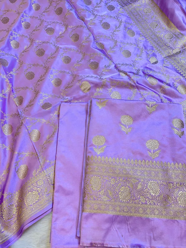 Purple_Mashru_Silk_Floral_Zari_Booti_with_Zari_Jaal_Dupatta_Handloom_Banarasi_3_pcs_Suit_Set_3000AJ_MSR18