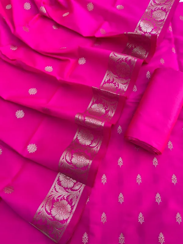Magenta_Katan_Silk_Zari_Booti_with_Kimkhab_Dupatta_Banarasi_3_pcs_Suit_Set_700SKL_KS37