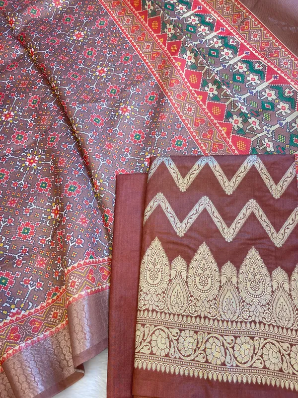Brown_Katan_Silk_Zari_Zig-Zag_with_Cotton_Print_Dupatta_Banarasi_3_pcs_Suit_Set_1500AJ_KCP13