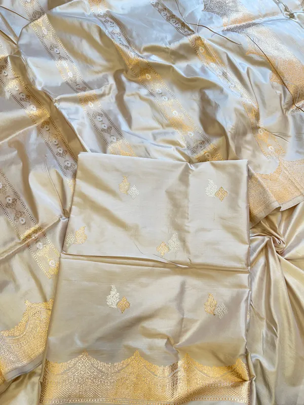 Pure_Handloom_Beige_Katan_Silk_Silver_Zari_Booti_Kadhwa_Banarasi_3_pcs_Suit_Set_14000PR_KS5