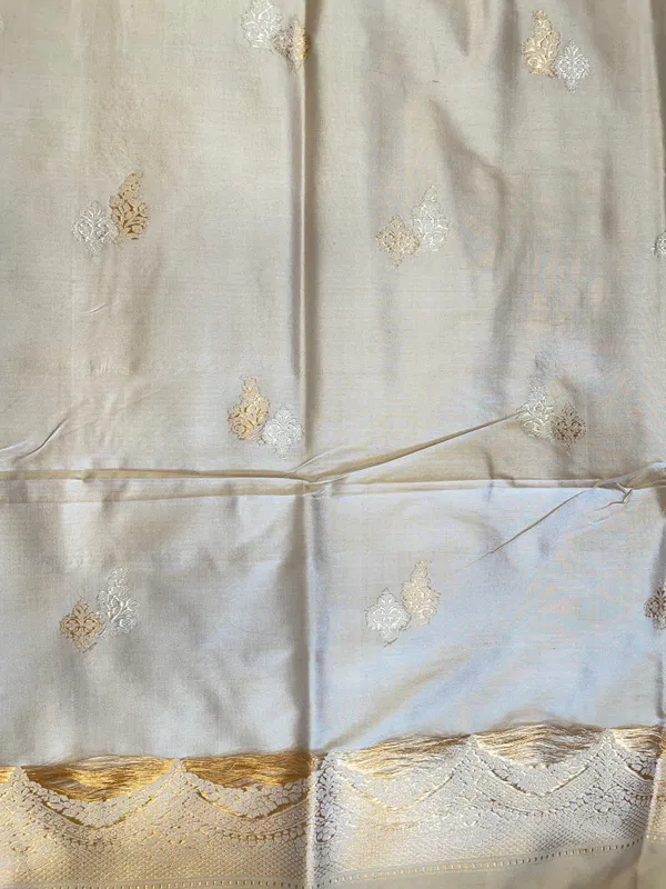 Pure_Handloom_Beige_Katan_Silk_Silver_Zari_Booti_Kadhwa_Banarasi_3_pcs_Suit_Set_14000PR_KS5