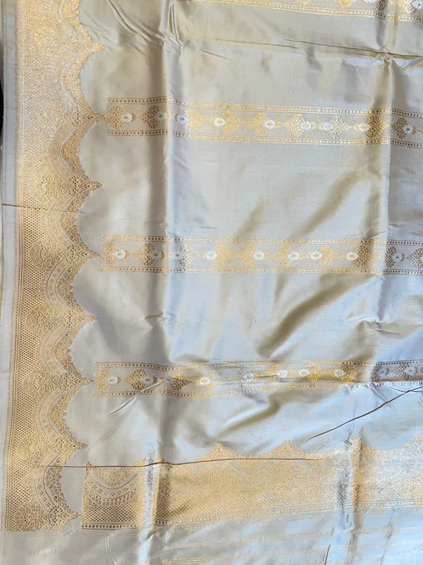 Pure_Handloom_Beige_Katan_Silk_Silver_Zari_Booti_Kadhwa_Banarasi_3_pcs_Suit_Set_14000PR_KS5