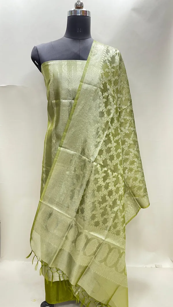 Humairah_Green_Tissue_Silk_Floral_Zari_Stripe_3_pcs_Suit_Set_with_Plain_Bottom_and_Floral_Zari_Jaal_Green_Dupatta